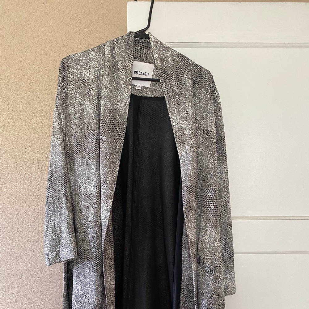 Brand new duster. Size S.